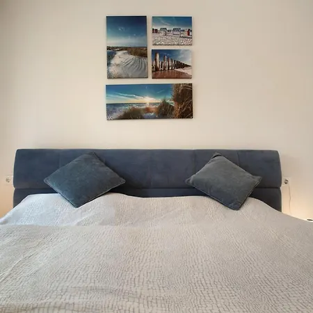 Annette's And Garden *